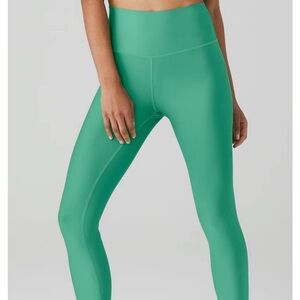 Green Alo Yoga High Waist Airlift 7/8 Leggings